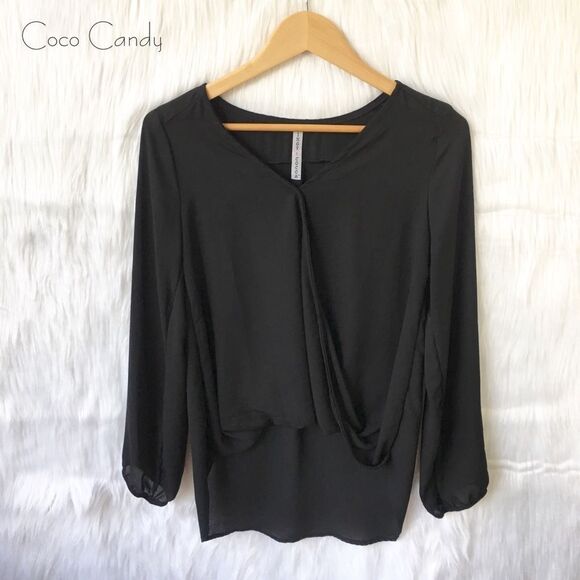🔃Gingy Cocoa Black V Cut Long Sleeve Top - Picture 2 of 5
